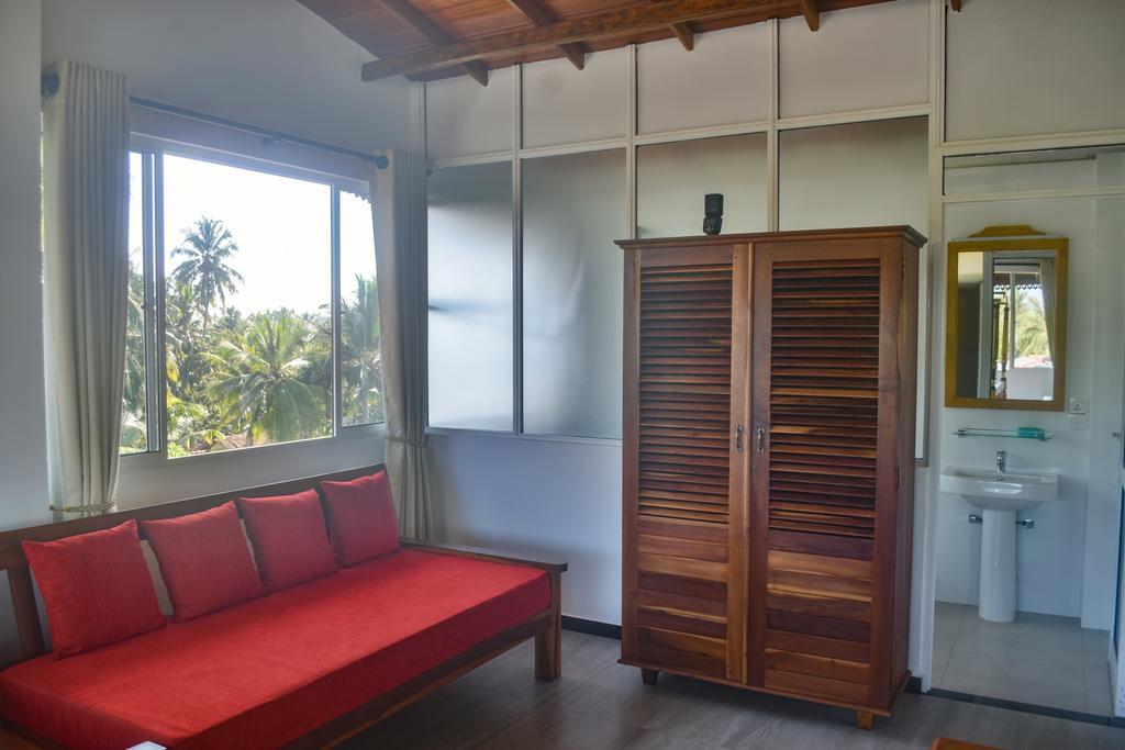 Ravi Villa Hikkaduwa Buitenkant foto
