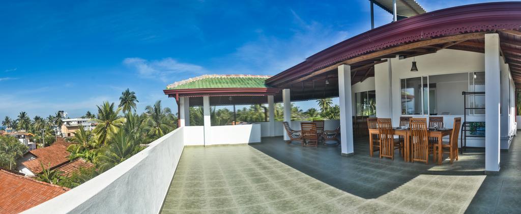 Ravi Villa Hikkaduwa Buitenkant foto